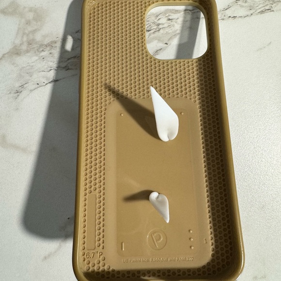 Loopy case - Picture 5 of 5